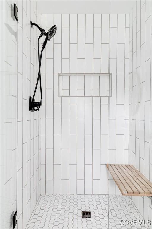 3013 Swanns Inn Cres, Goochland, VA 23063 - full bath with a stall shower