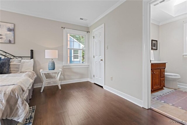 2801 Aspinwald Dr, Henrico, VA 23233 - bedroom with wood finished floors, ornamental molding, and ensuite bathroom
