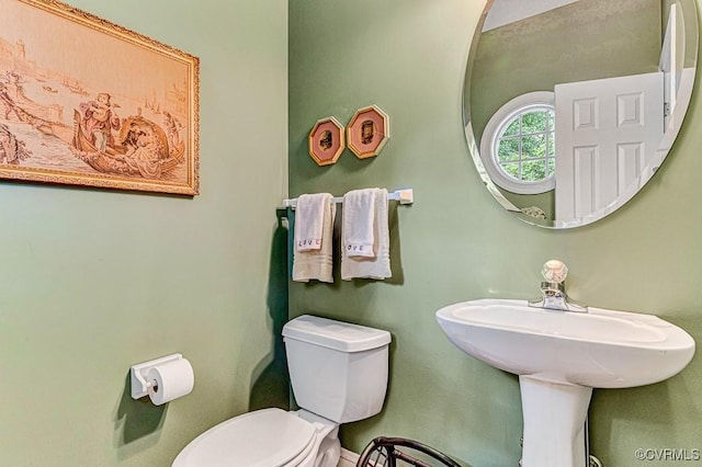 302 Myrtle St Unit F, Ashland, VA 23005 - bathroom with toilet