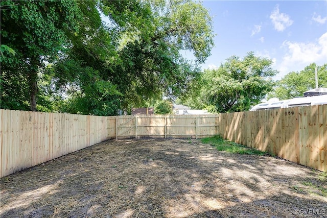 18 W 29th St, Richmond, VA 23223 - view of fenced backyard
