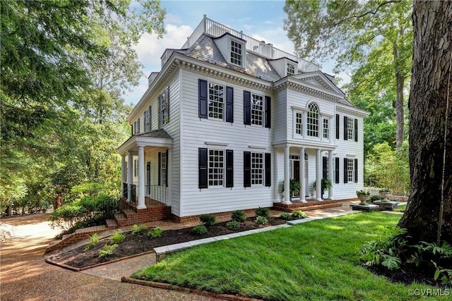 99 Walnut Hills Dr, Williamsburg, VA 23185 - view of front facade with a front lawn