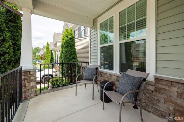 8838 Rushbrooke Ln, Mechanicsville, VA 23116 - view of covered porch