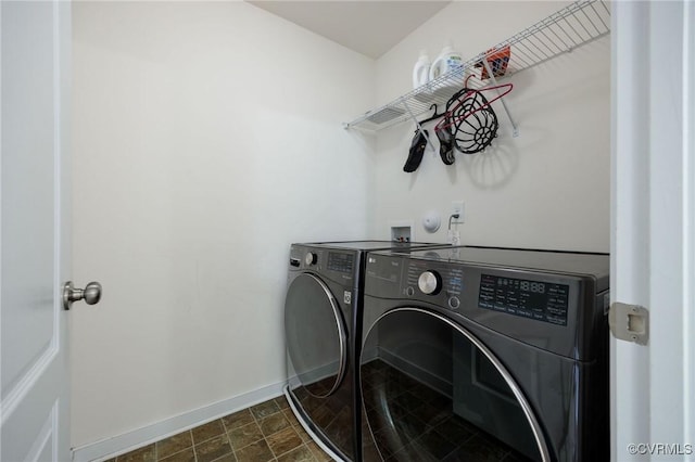 8838 Rushbrooke Ln, Mechanicsville, VA 23116 - laundry area featuring washer and clothes dryer and baseboards