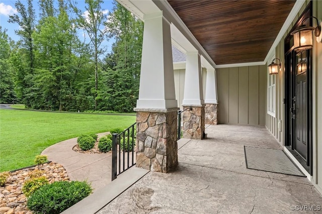 11499 Jack Ln, Hanover, VA 23146 - porch featuring a yard