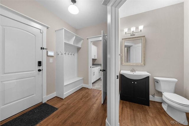 11499 Jack Ln, Hanover, VA 23146 - mudroom with wood finished floors and baseboards