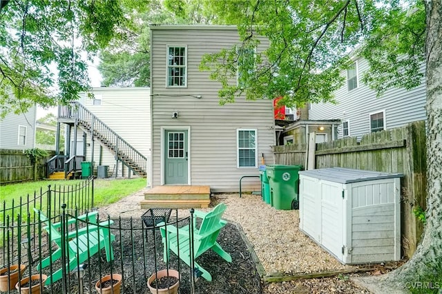 1410 W Clay St, Richmond, VA 23220 - back of house featuring stairway