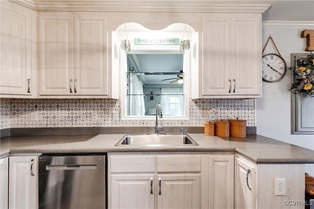 698 Quail Crossing Rd, Burkeville, VA 23922 - kitchen with dishwasher, a ceiling fan, tasteful backsplash, dark countertops, and a peninsula