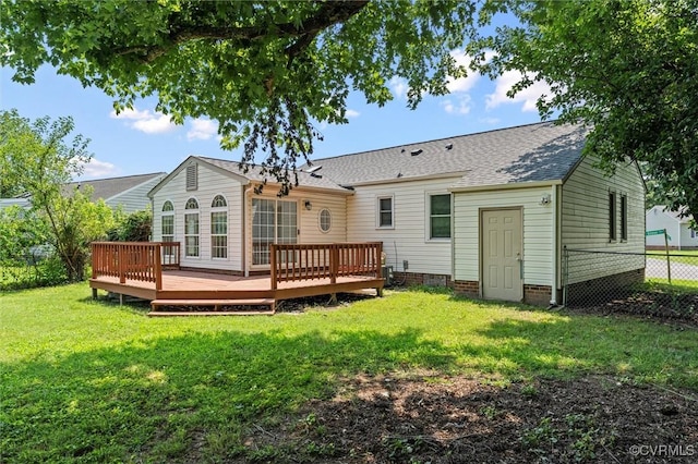 7470 Old Grove Gln, Mechanicsville, VA 23111 - back of property with a deck and a shingled roof