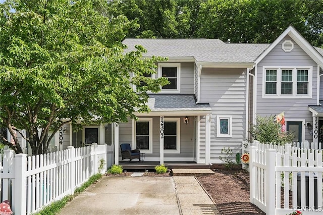 12302 Sir James Ct, Henrico, VA 23233 - multi unit property with a porch and a shingled roof