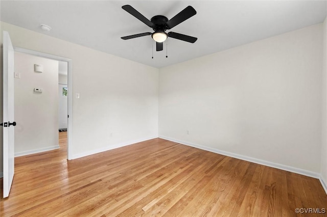 2207 Craven Ln, Henrico, VA 23228 - empty room featuring light wood-style flooring, a smoke detector, and a ceiling fan