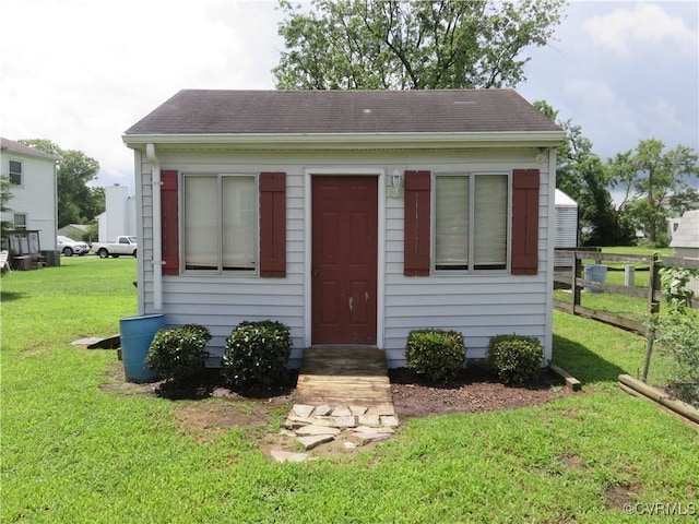 6329 Sledds Lake Rd, Mechanicsville, VA 23111 - bungalow with a shingled roof