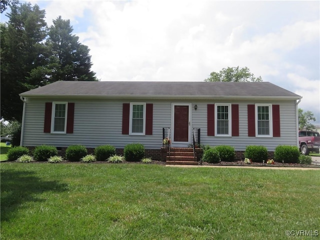 6329 Sledds Lake Rd, Mechanicsville, VA 23111 - view of front facade featuring a front yard