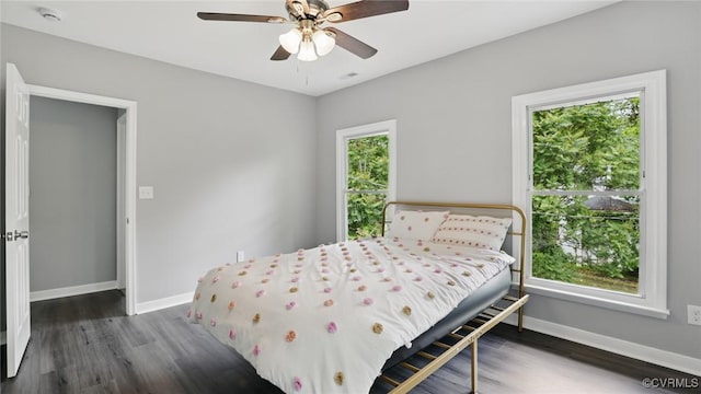 1531 Berkeley Ave, Petersburg, VA 23805 - bedroom featuring wood finished floors and ceiling fan