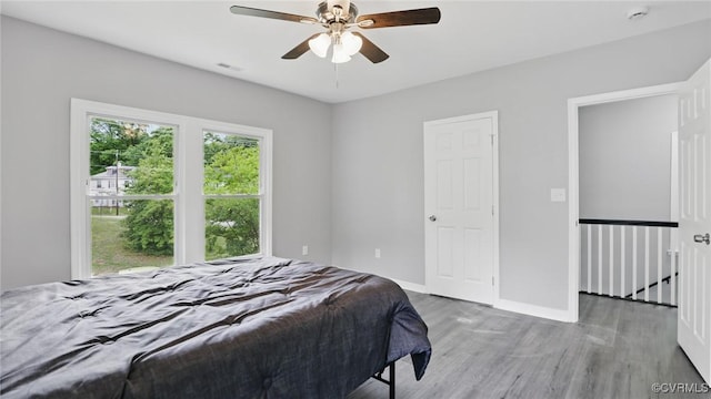 1531 Berkeley Ave, Petersburg, VA 23805 - bedroom with wood finished floors and ceiling fan