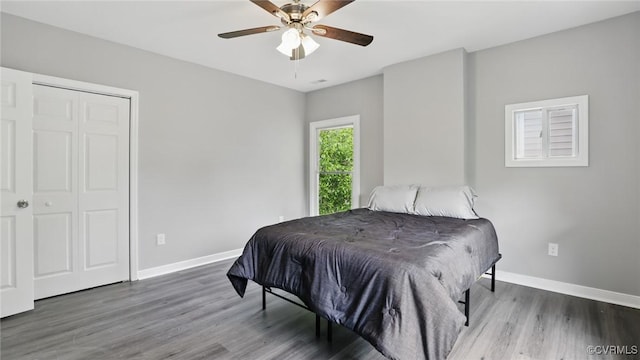 1531 Berkeley Ave, Petersburg, VA 23805 - bedroom with wood finished floors, a ceiling fan, and a closet