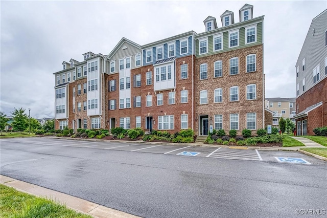 4357 Saunders Station Loop Unit B, Henrico, VA 23233 - view of building exterior with uncovered parking