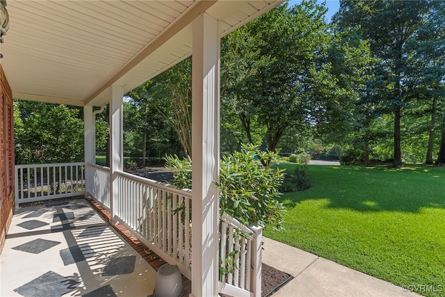 6768 Poplar Woods Ct, Quinton, VA 23141 - porch featuring a yard