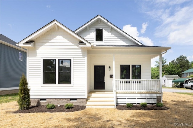 706 S Main St, Blackstone, VA 22824 - bungalow-style home featuring covered porch and crawl space