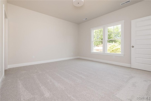 706 S Main St, Blackstone, VA 22824 - unfurnished room featuring light carpet