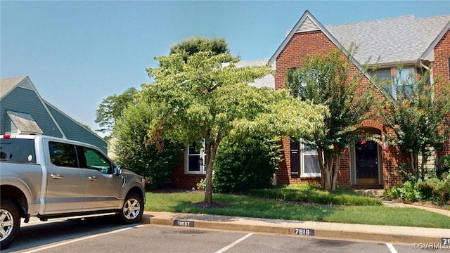7816 Camolin Ct, Henrico, VA 23228 - view of front facade featuring brick siding and uncovered parking