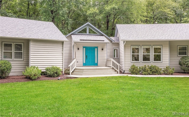 10598 Lambeth Rd, Glen Allen, VA 23060 - view of front of property featuring a front yard and roof with shingles