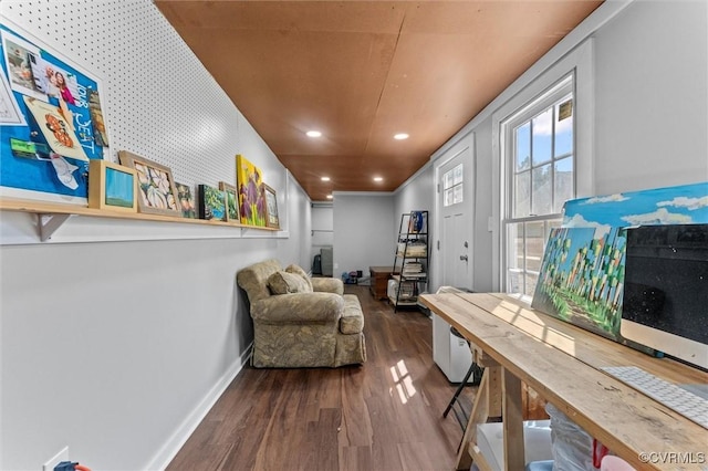 520 Monte Verde Rd, Center Cross, VA 22437 - sitting room with wood finished floors and recessed lighting