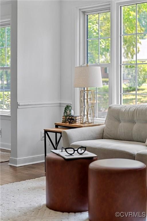 1908 Windsordale Dr, Henrico, VA 23229 - sitting room featuring wood finished floors and baseboards