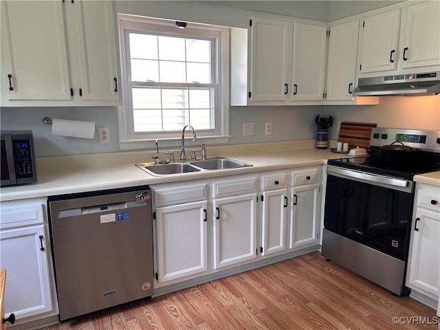 6033 Ironworks Ct, Mechanicsville, VA 23111 - kitchen featuring appliances with stainless steel finishes, under cabinet range hood, and white cabinetry