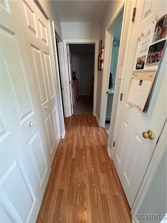 6033 Ironworks Ct, Mechanicsville, VA 23111 - hall featuring wood finished floors