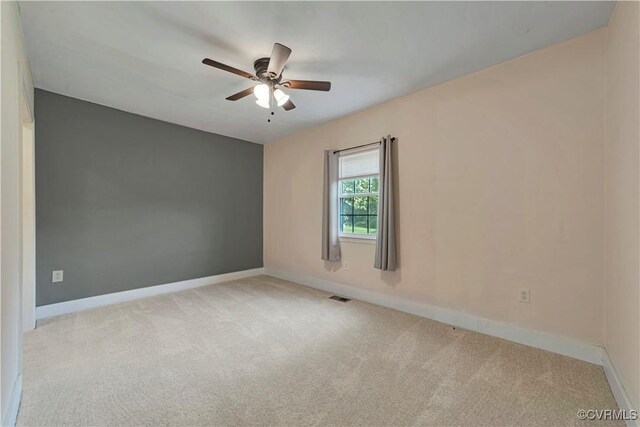4305 Lakeview Rd, South Chesterfield, VA 23803 - unfurnished room with light colored carpet and a ceiling fan