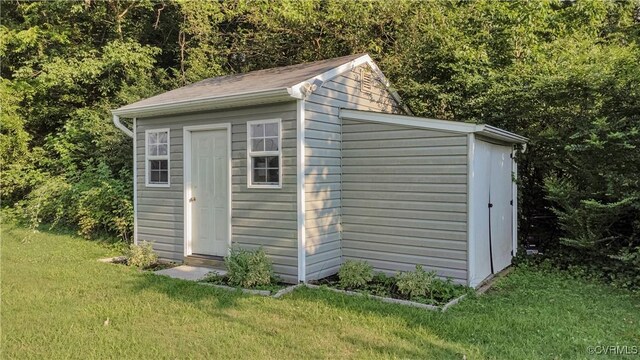 4305 Lakeview Rd, South Chesterfield, VA 23803 - view of shed featuring a forest view