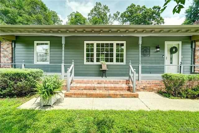 10070 Rinker Dr, Mechanicsville, VA 23116 - view of front of house featuring a porch