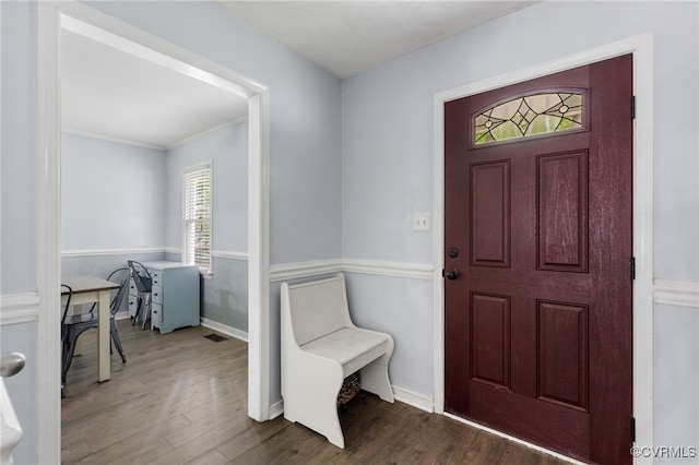 2708 Pineridge Ln, Powhatan, VA 23139 - foyer entrance featuring wood finished floors and ornamental molding