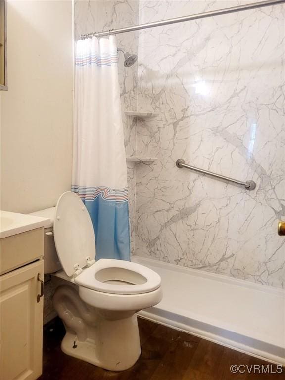 422 Walnut St, Petersburg, VA 23803 - full bathroom with vanity and curtained shower