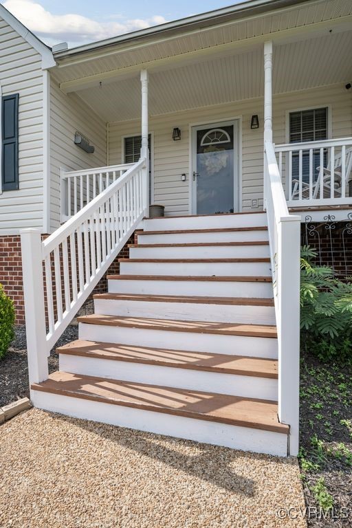 2736 Knobbly Ct, Chester, VA 23831 - photo 4