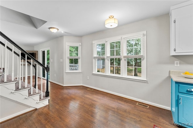 7707 Northern Dancer Ct, Midlothian, VA 23112 - interior space featuring wood finished floors