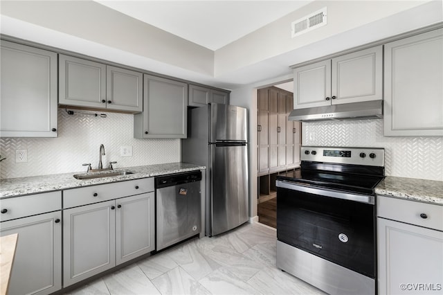 1553 United Ct, Henrico, VA 23238 - kitchen featuring appliances with stainless steel finishes, under cabinet range hood, and gray cabinets