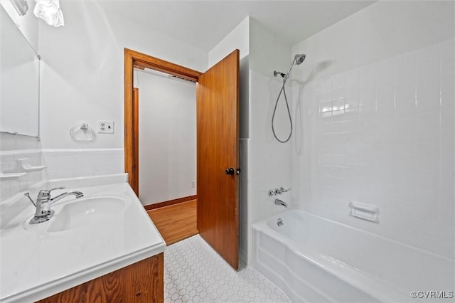 2001 Hicks Rd, North Chesterfield, VA 23235 - full bath featuring vanity and shower / bath combination