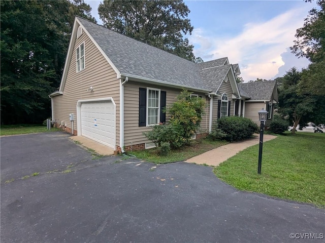 12703 Colby Cove Ct, Chester, VA 23831 - view of front of property featuring a shingled roof, driveway, a front lawn, and a garage