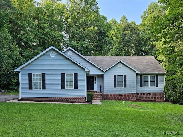 4740 Old Williamsburg Rd, Sandston, VA 23150 - ranch-style home featuring a front yard, crawl space, and roof with shingles