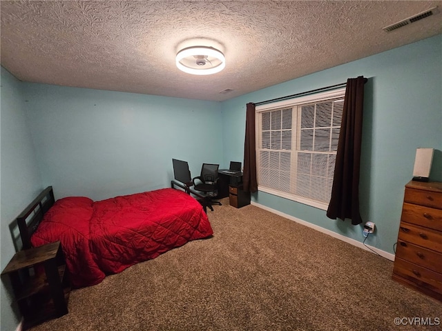4740 Old Williamsburg Rd, Sandston, VA 23150 - bedroom featuring carpet and a textured ceiling