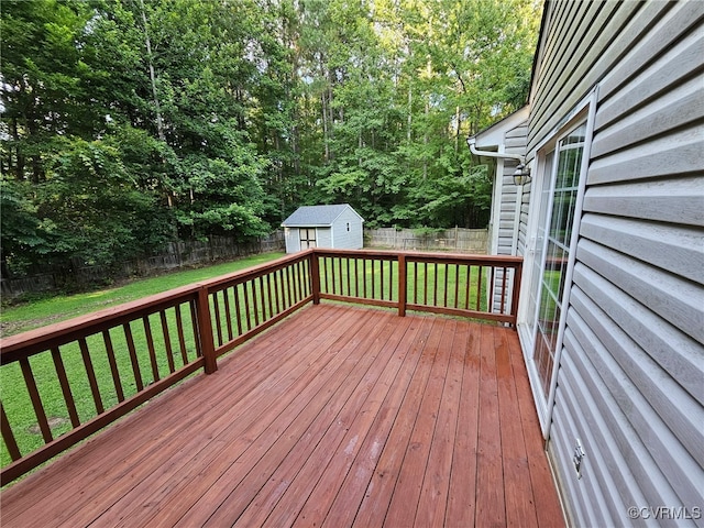 4740 Old Williamsburg Rd, Sandston, VA 23150 - deck featuring a fenced backyard and a storage unit