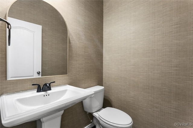 17412 Trevino Pkwy, Moseley, VA 23120 - half bath with toilet and tile walls