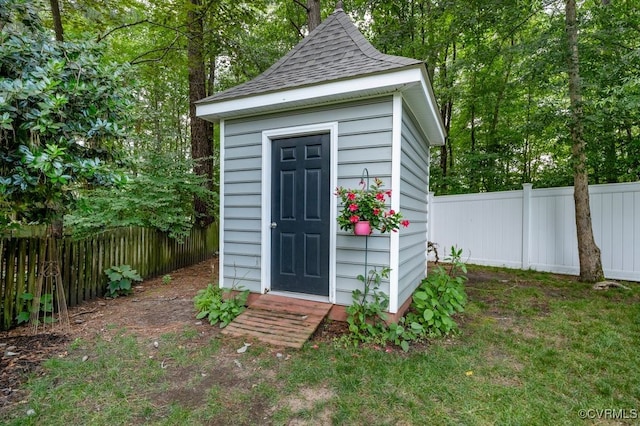 15585 Fox Cove Cir, Moseley, VA 23120 - view of shed with a fenced backyard
