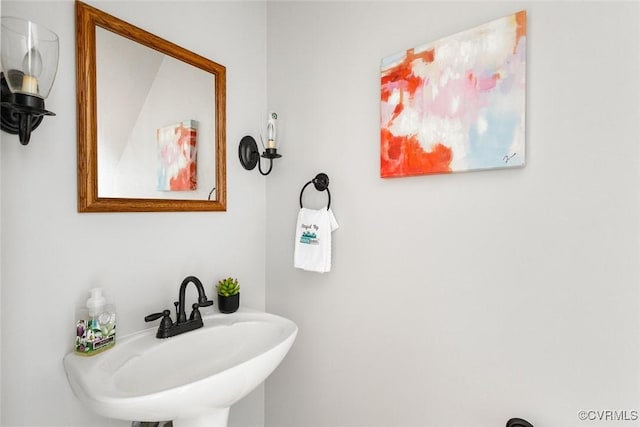 1712 Porters Mill Ln, Midlothian, VA 23114 - bathroom with a sink