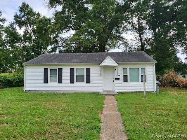 527 Price St, Hampton, VA 23663 - view of front of home with a front yard