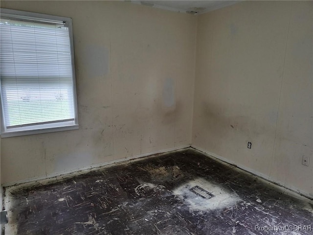 527 Price St, Hampton, VA 23663 - view of empty room