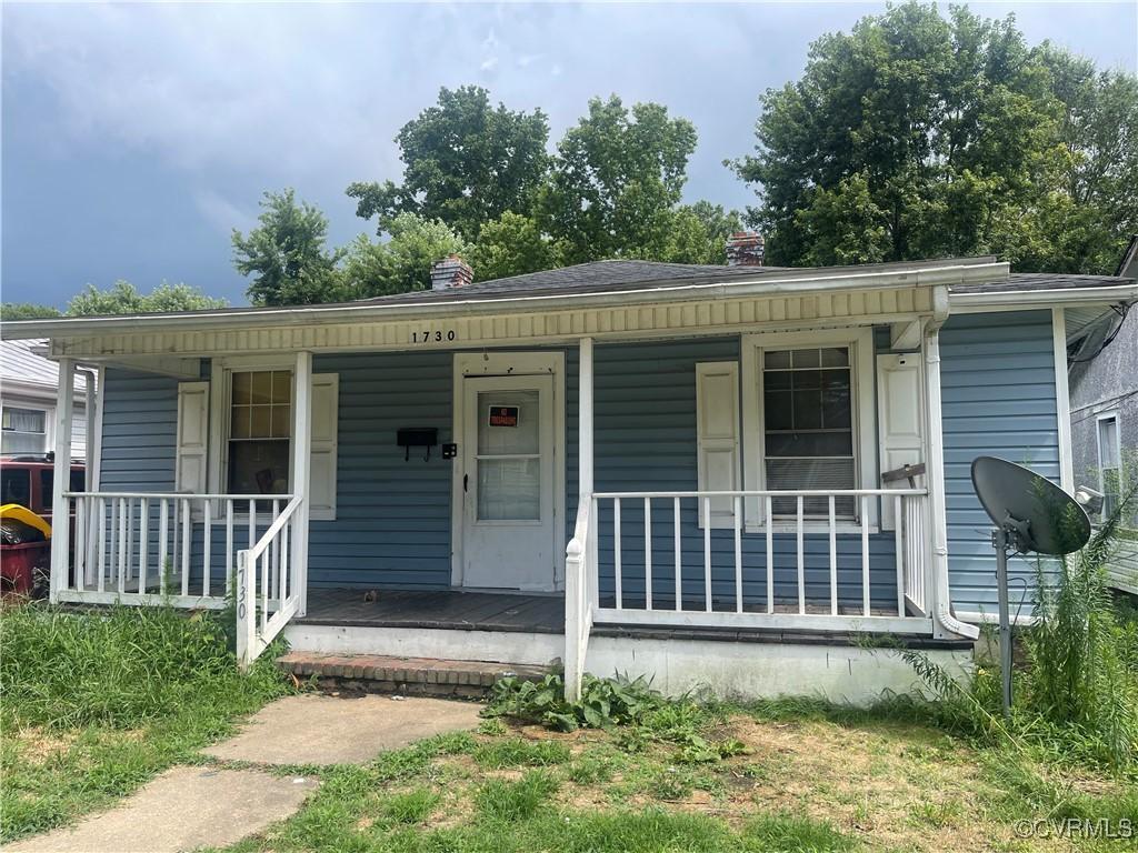 1730 Dupuy Rd, Petersburg, VA 23803 - bungalow featuring a porch and a chimney