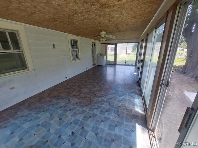 4870 E Water View Rd, Water View, VA 23180 - unfurnished sunroom featuring a ceiling fan