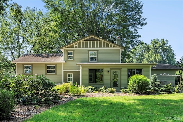 6482 Robin Way, Mechanicsville, VA 23111 - view of front of home with a chimney and a front yard